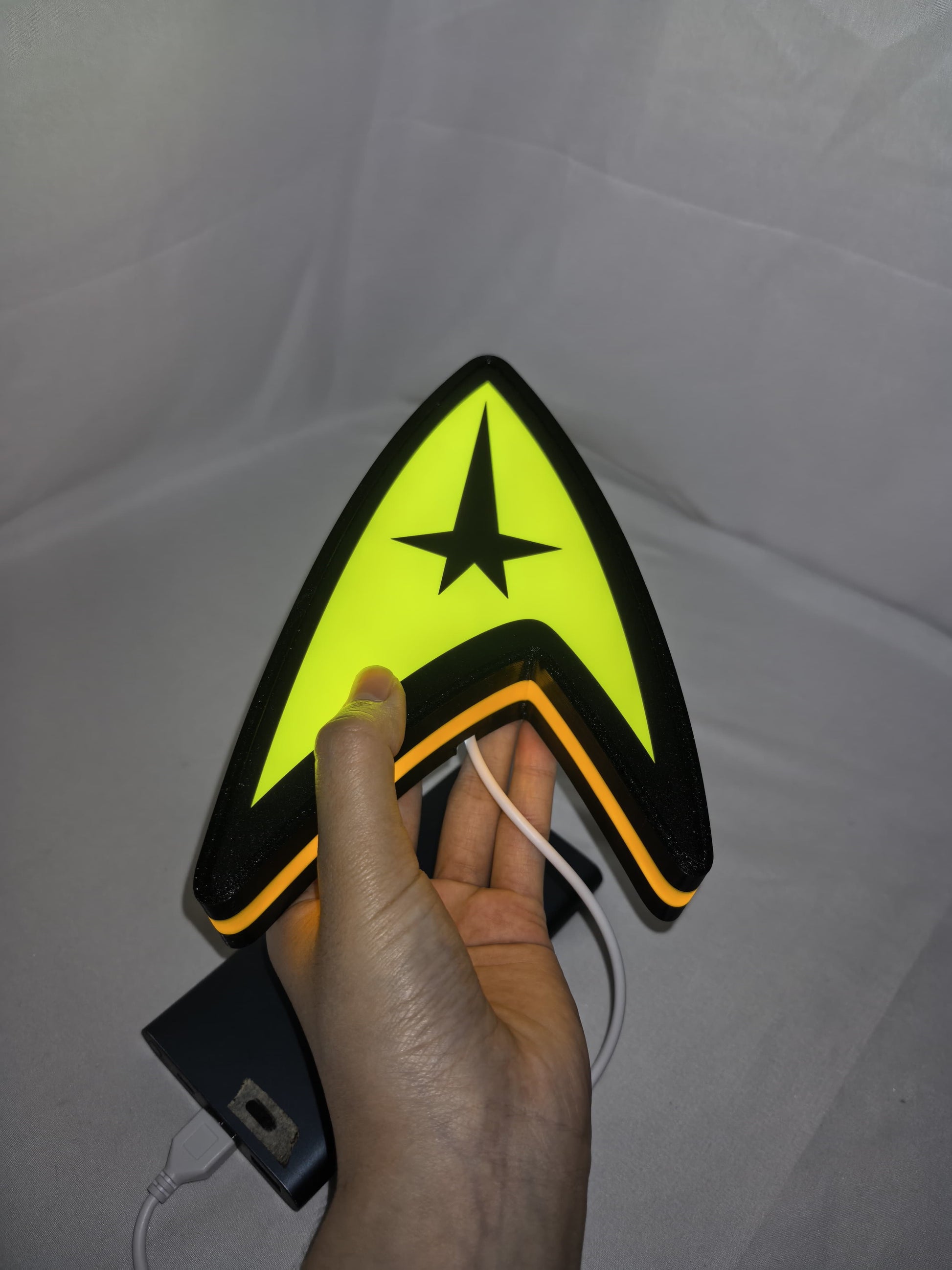 20cm Star Trek Command Insignia 3D Printed Sign - Illuminated handheld size reference, unique wall art for desk and room decor