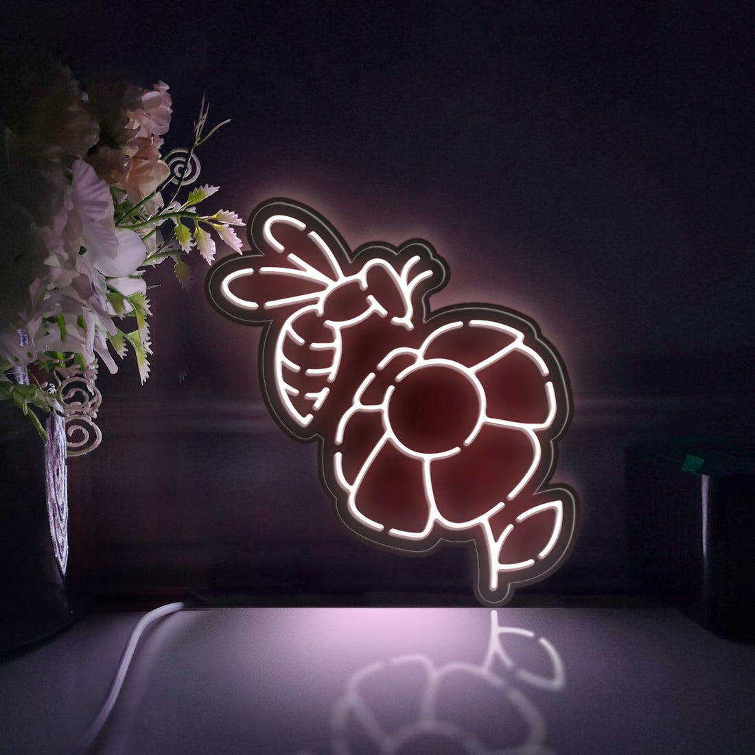 Bee Led Light Box, Bee Collecting Honey Wall Art Decor, Light Sign, Desktop Decorations, Bedroom Decor, Gift For Beekeepers, Nature Lover